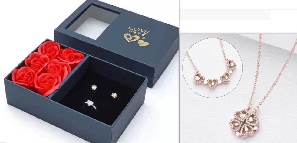 NEW Retro Magnetic Folding Heart Shaped Four Leaf Clover Pendant Necklace Women Love Clavicle Chain Gifts Openable Choker Jewelry