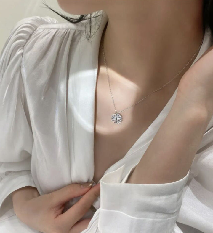 NEW Retro Magnetic Folding Heart Shaped Four Leaf Clover Pendant Necklace Women Love Clavicle Chain Gifts Openable Choker Jewelry
