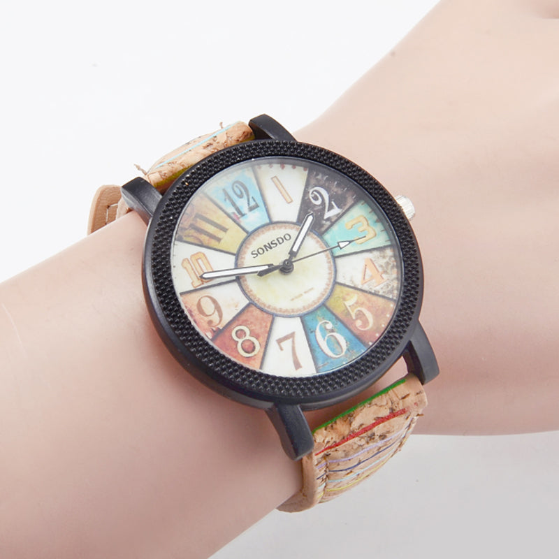 Casual Vintage Leather Women Quartz Wrist Watch