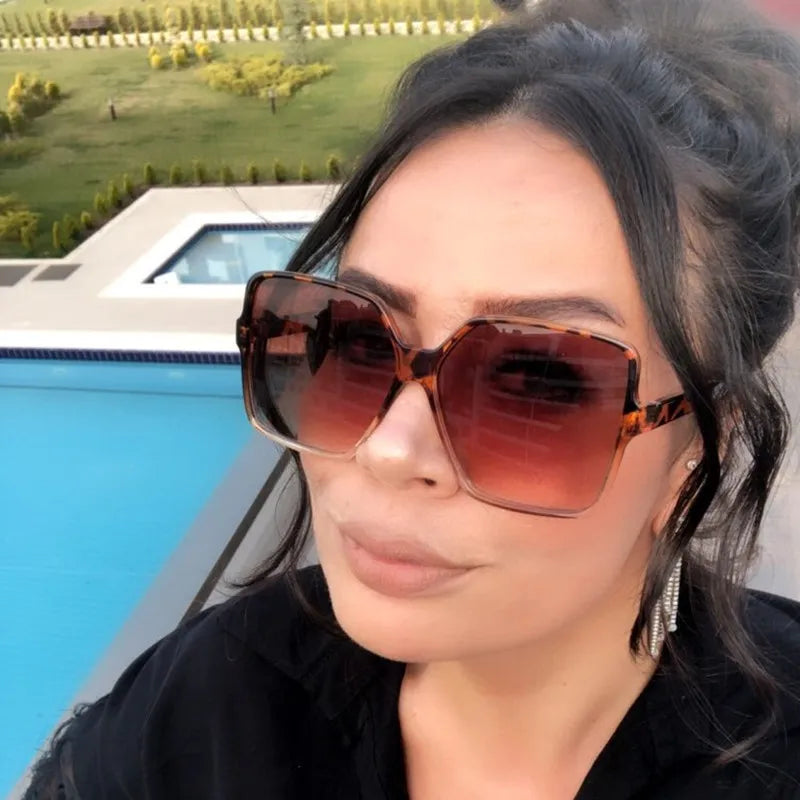 Women Oversized Sunglasses Gradient Plastic