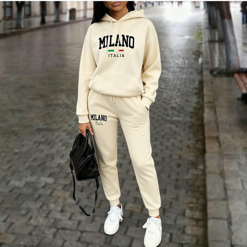 Womens Fleece-Lined Sweatshirt And Sweatpants Set With Print