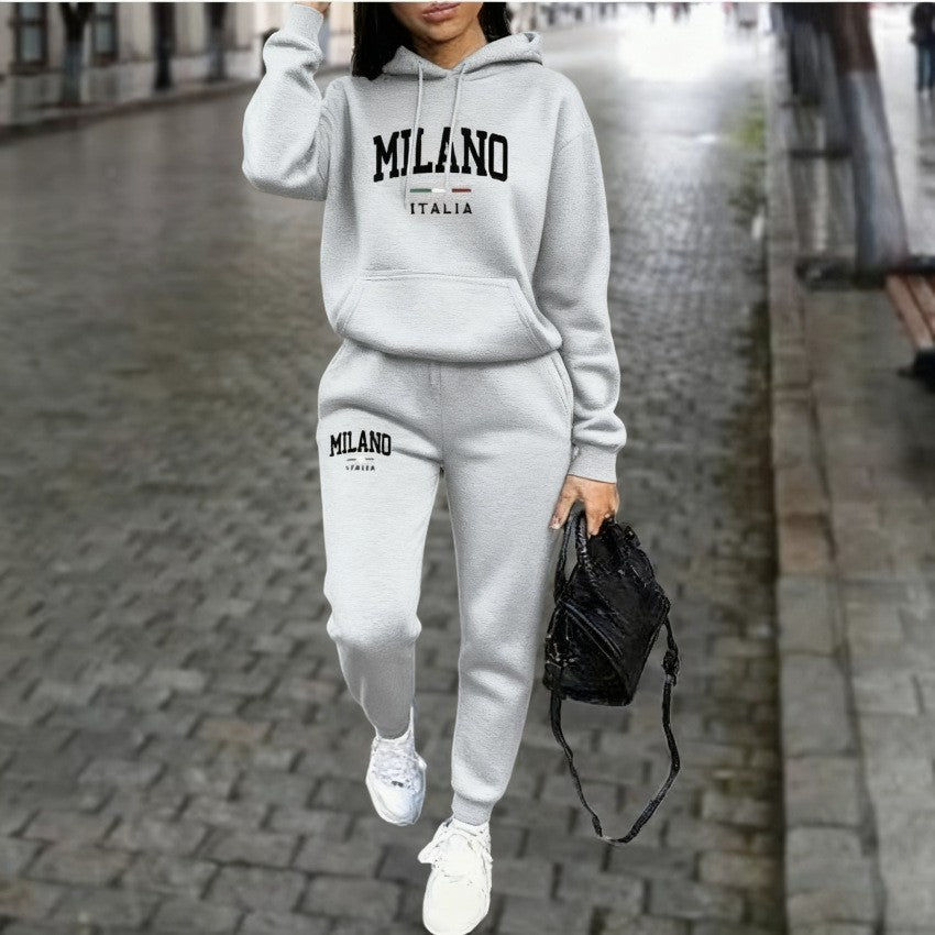 Womens Fleece-Lined Sweatshirt And Sweatpants Set With Print
