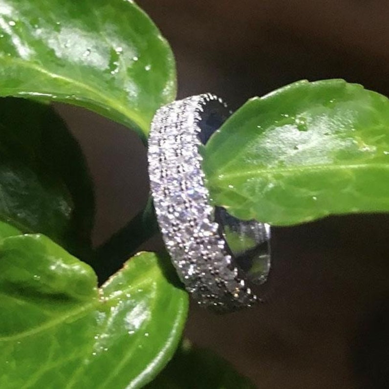 Three-row diamond princess ring