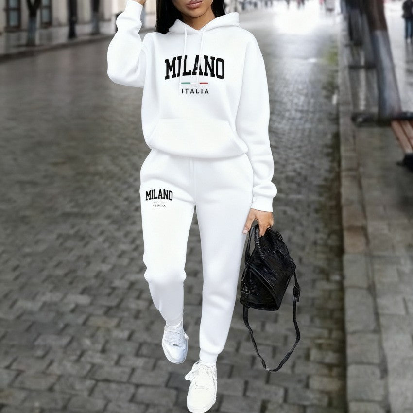 Womens Fleece-Lined Sweatshirt And Sweatpants Set With Print