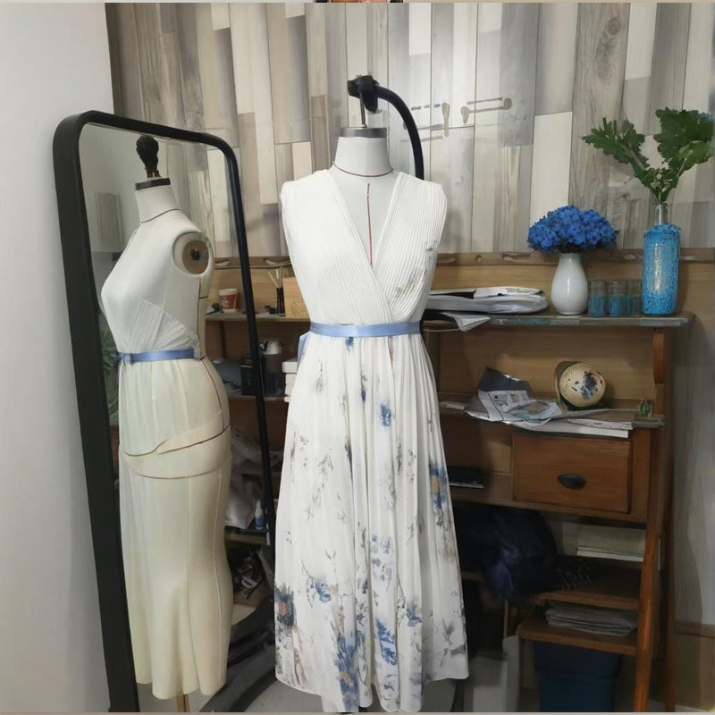 NEW Women's Deep V-Neck Floral Print Sleeveless Maxi Dress With Pockets - Flowy Ruffle Hem Summer Beach Dress