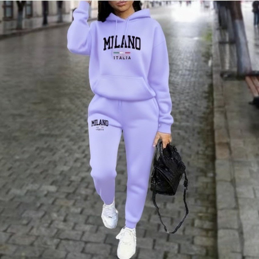 Womens Fleece-Lined Sweatshirt And Sweatpants Set With Print