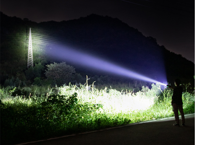 Strong Light Flashlight USB Charging Super Bright And Small